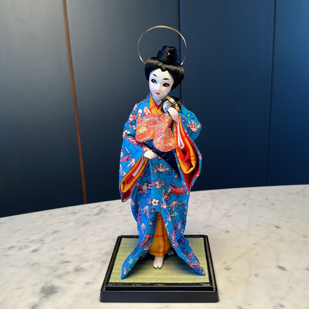 Japanese Vintage Geisha Doll with Baby hand made in Okinawa, Japan - Picture 4 of 8